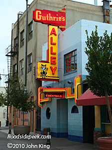 Guthrie's Alley Bakersfield CA